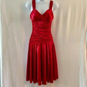 XOXO Collection Size SMALL Red Ruched Prom/Party Swing Dress